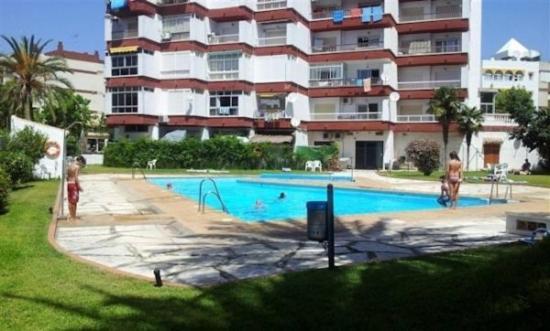 Апартаменты Amplio Piso Al Lado De La Playa En Нерха Экстерьер фото
