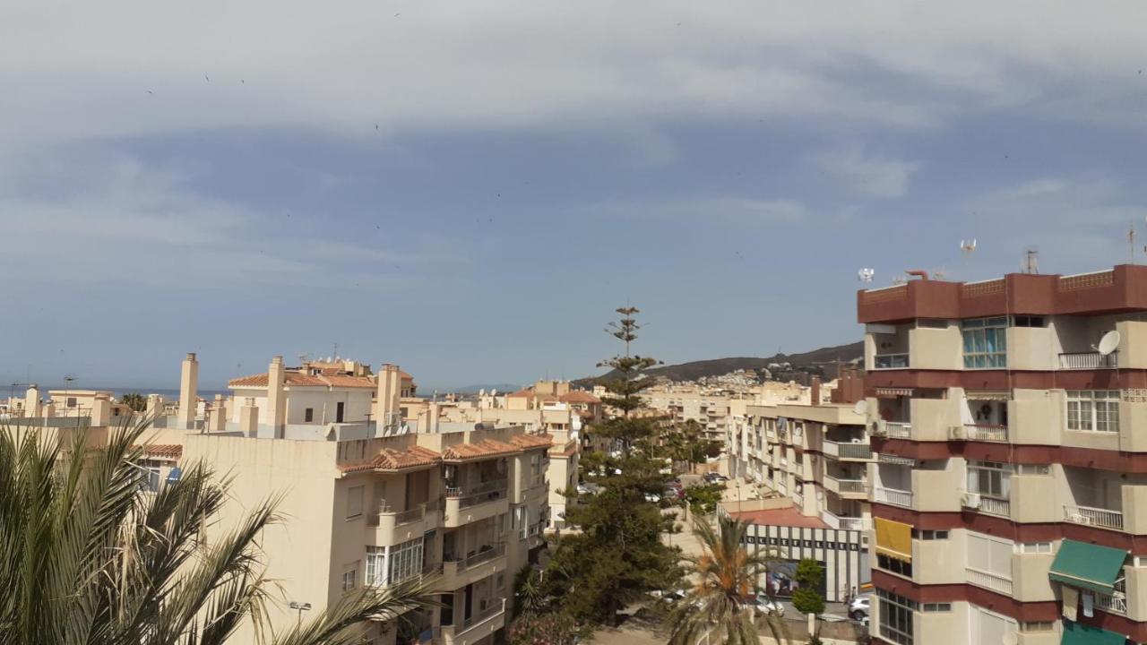 Апартаменты Amplio Piso Al Lado De La Playa En Нерха Экстерьер фото
